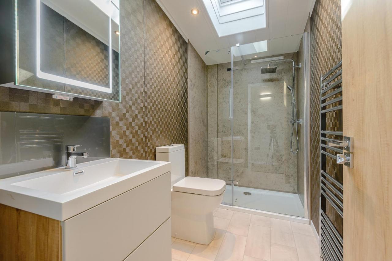 Hotchkin Lodge Woodhall Spa Bagian luar foto